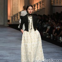 Koleksi terbaru dari brand Sebastian Red & Sebastian Sposa, dengan mengusung tema ARISTOCRAT bertempat di Ballroom The Ritz-Carlton Pasific Place. Jakarta. [Foto Mohammad Abduh/Wolipop]