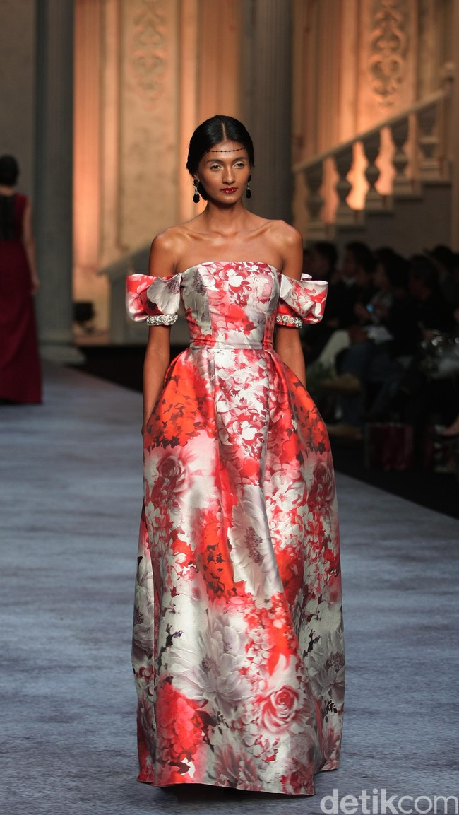 Koleksi terbaru dari brand Sebastian Red & Sebastian Sposa, dengan mengusung tema ARISTOCRAT bertempat di Ballroom The Ritz-Carlton Pasific Place. Jakarta. [Foto Mohammad Abduh/Wolipop]