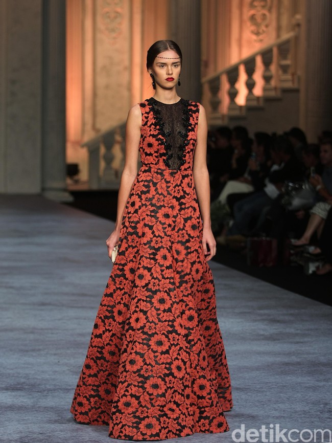 Koleksi terbaru dari brand Sebastian Red & Sebastian Sposa, dengan mengusung tema ARISTOCRAT bertempat di Ballroom The Ritz-Carlton Pasific Place. Jakarta. [Foto Mohammad Abduh/Wolipop]