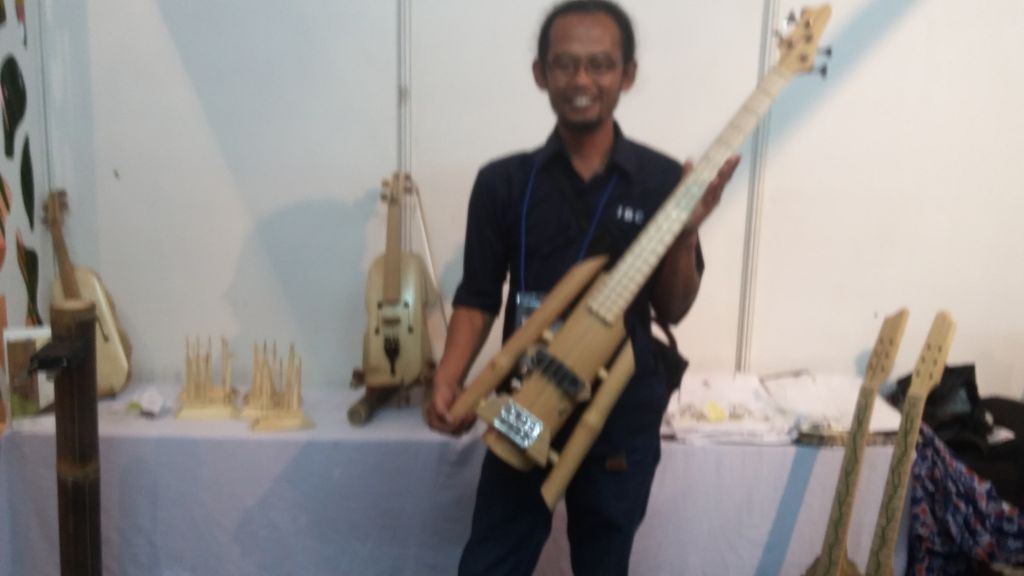Alat Musik dari Bambu Ini Diekspor ke Malaysia hingga Yunani