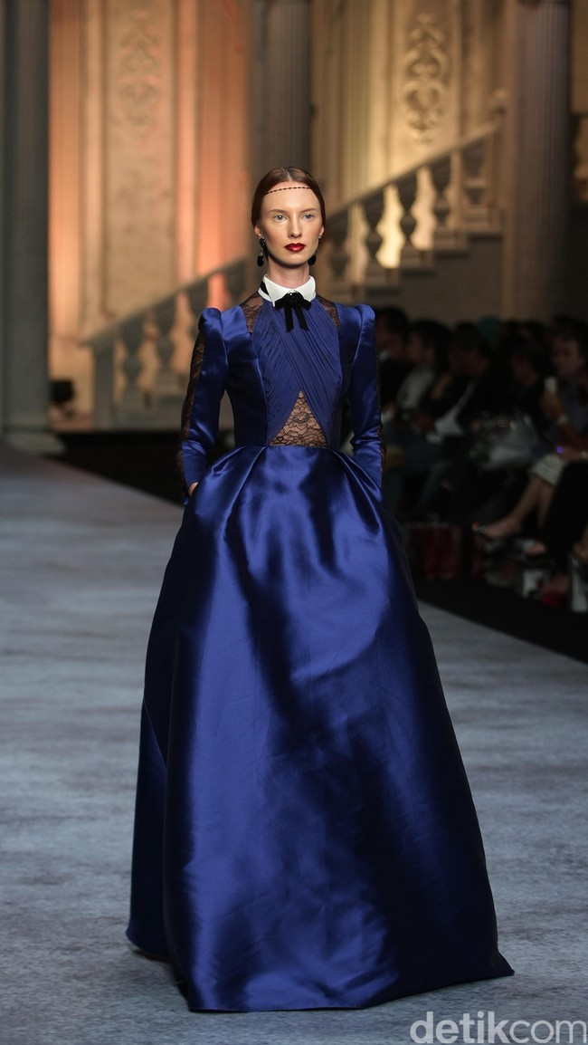 Koleksi terbaru dari brand Sebastian Red & Sebastian Sposa, dengan mengusung tema ARISTOCRAT bertempat di Ballroom The Ritz-Carlton Pasific Place. Jakarta. [Foto Mohammad Abduh/Wolipop]