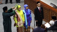 Dalam paripurna itu, DPR juga melantik 3 anggota baru hasil pergantian antar waktu. Ketiga nama baru tersebut adalah Andi Yuliani Paris dan Siti Sarlinda dari Fraksi PAN dan Firmansyah Mardanus dari Fraksi PPP.