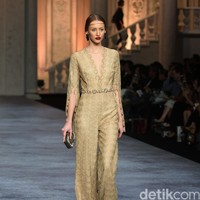 Koleksi terbaru dari brand Sebastian Red & Sebastian Sposa, dengan mengusung tema ARISTOCRAT bertempat di Ballroom The Ritz-Carlton Pasific Place. Jakarta. [Foto Mohammad Abduh/Wolipop]