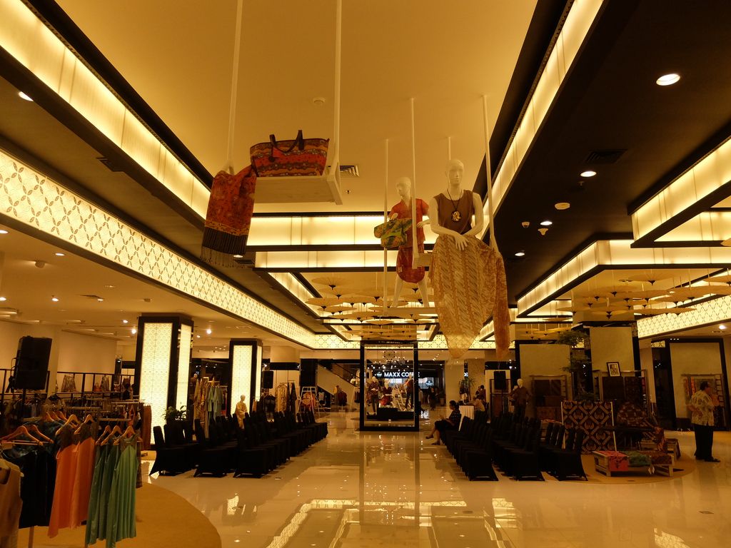 The Legacy, Destinasi Belanja Fashion Lokal Hadir di Lippo Mall Kemang