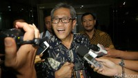 Baik Djarot maupun Irman mengakui, telah terjadi komunikasi di antara keduanya. Menurut Irman, ia menghubungi Djarot untuk meminta tambahan distribusi gula ke Sumbar. Intervensi ke pasar ini agar membuat harga gula kembali normal. Menurutnya, ini adalah wujud tugasnya menyampaikan aspirasi.