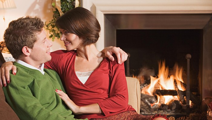 Ingin Lewati Malam Pertama Tanpa Sakit? Begini Tipsnya