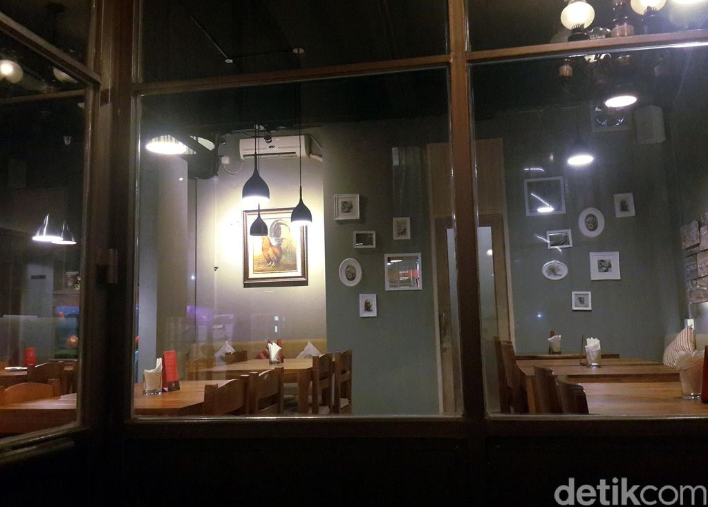 Warung D'Pitiq: Wah, Sedapnya Bebek Goreng Bumbu Kecombrang dan Rawit yang Wangi Pedas!
