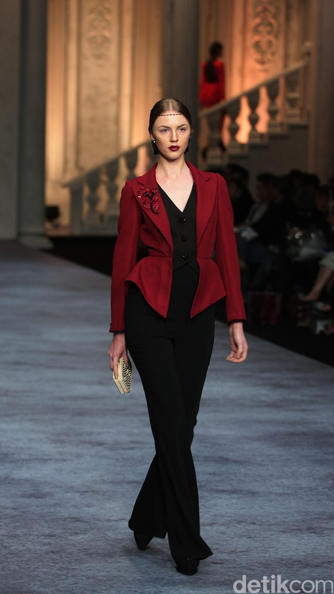 Koleksi terbaru dari brand Sebastian Red & Sebastian Sposa, dengan mengusung tema ARISTOCRAT bertempat di Ballroom The Ritz-Carlton Pasific Place. Jakarta. [Foto Mohammad Abduh/Wolipop]