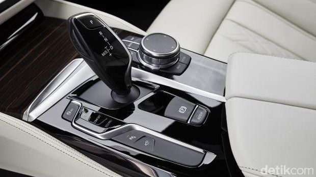 BMW Ungkap Generasi 7 Sedan Seri 5