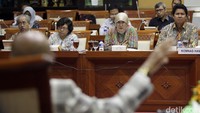 Rapat tersebut membahas penguatan Komnas HAM dengan merevisi Undang-Undang No. 39 Tahun 1999 tentang Hak Asasi Manusia.