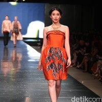 Koleksi Alleira dengan Eksplorasi Batik Jawa, yang mengusung tema Yavadvipa yang bertempat di Ballroom Dharmawangsa Hotel. Jakarta. [Foto: Mohammad Abduh/Wolipop]