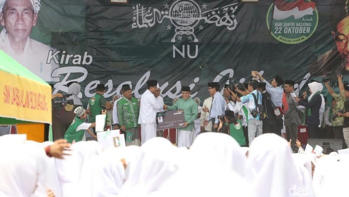Lepas Kirab Resolusi Jihad 2016, Gus Ipul: Kirab untuk Hargai Jasa Para Santri
