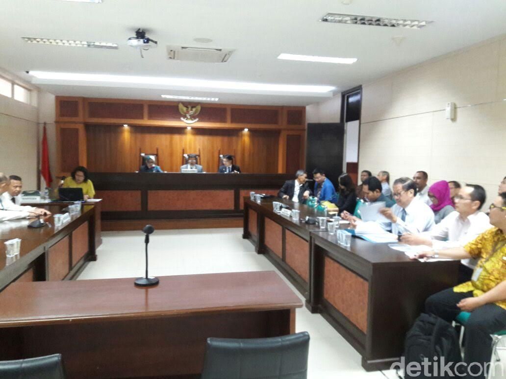 Tok! Kartel Ayam Dapat Hukuman dari KPPU