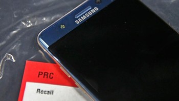 Sebenarnya Note 7 terindikasi laris manis, tapi apa daya ia rentan meledak sehingga hanya dalam waktu dua bulan, handset kelas atas ini dimatikan oleh sang produsen, Samsung. Foto: Istimewa