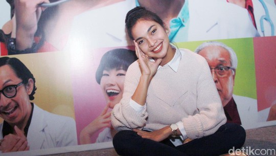 Tika Bravani Lagi Happy Tika Bravani Lagi Happy
