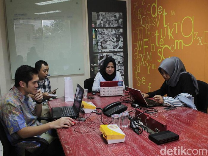 Berdebar-debar Tandanya Sakit Jantung? Simak Live Chat Sekarang!