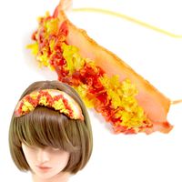 Cantik Menggiurkan, Omelet dan Spaghetti Jadi Hiasan Rambut