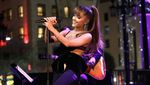 Penampilan Seksi Ariana Grande
