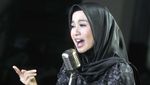 Laudya Cynthia Bella Tampil Cantik Serba Hitam