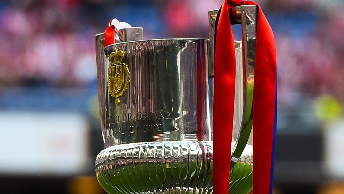 BARCELONA, SPAIN - MAY 30:  The trophy is seen prior to the Copa del Rey Final match between FC Barcelona and Athletic Club at Camp Nou on May 30, 2015 in Barcelona, Spain.  (Photo by David Ramos/Getty Images)