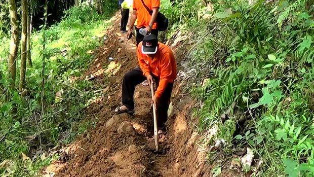 Buatan saluran air/ Adhar Muttaqin