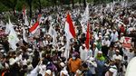 Lautan Massa Bela Islam di Depan Balai Kota
