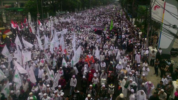 Penampakan Lautan Massa Pendemo Ahok di Medan Merdeka Timur