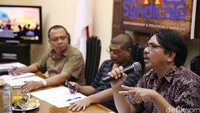 Pakar komunikasi politik UI Ade Armando menyampaikan pendapatnya terkait isu Suku Agama RAsa dan Antar golongan (SARA) menjelang masa kampanye Pilgub DKI Jakarta.