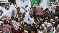 Massa berasal dari Jabodetabek.