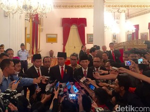 Jokowi Luncurkan Strategi Jitu Agar Orang RI Tersentuh Akses Keuangan