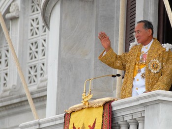 Bhumibol, Raja untuk Semua
