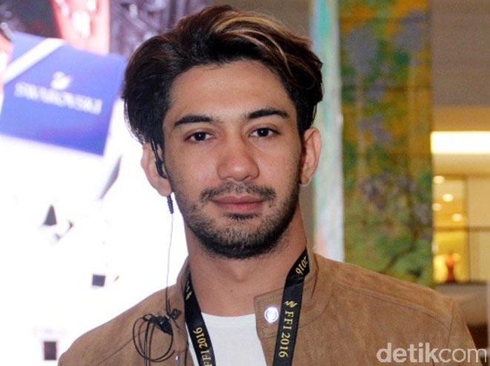 Reza Rahadian Reza Rahadian