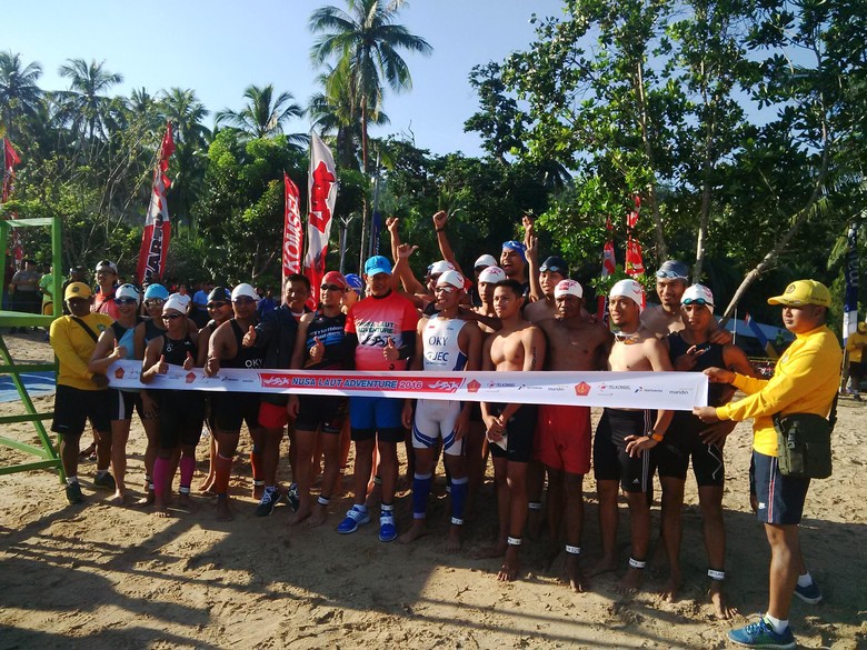 Triathlon Nusa Laut Adventure 2016: Berlomba Sekaligus Promosi Wisata Triathlon Nusa Laut Adventure 2016: Berlomba Sekaligus Promosi Wisata