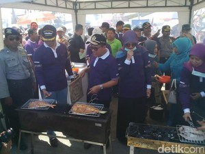 Ratusan Nelayan Banyuwangi Ramaikan Festival Bakar Ikan