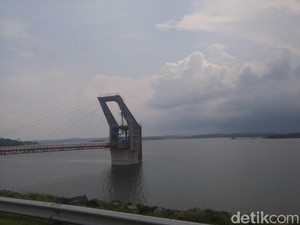 BNPB: Waduk Saguling Tidak Jebol, Hanya Melimpas