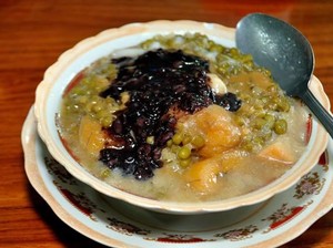 5 Bubur Nusantara yang Manis dan Gurih Ini Cocok untuk Sarapan