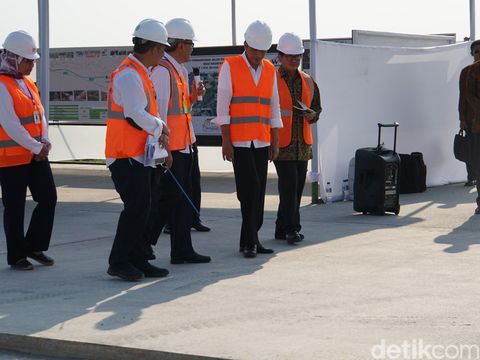 Jokowi cek ruas tol Solo-Kertosono