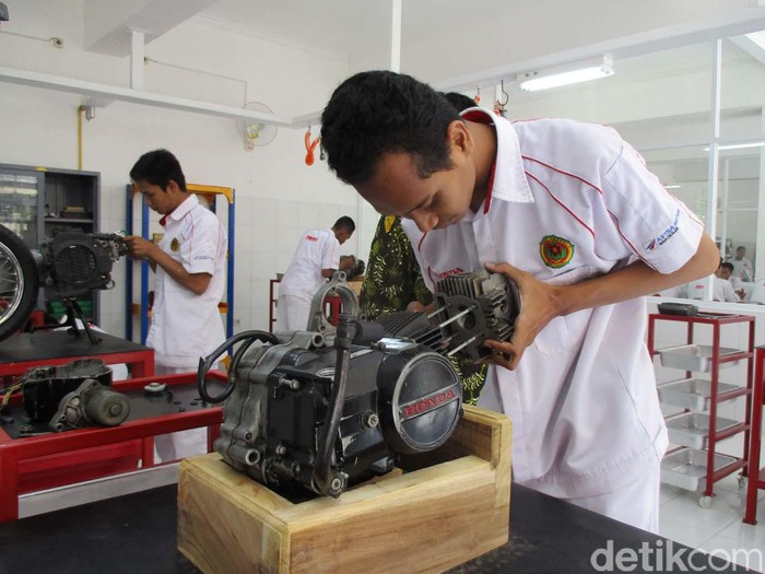 Menperin: Motor Alternatif Transportasi Masyarakat