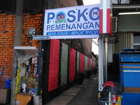 Agus Yudhoyono Sambangi Klender Jaktim, Warga Berebut Bersalaman