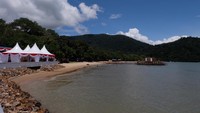 Presiden Joko Widodo hari ini membuka Sail Selat Karimata 2016 di Pantai Pulau Datok. Pantai Pulau Datok berlokasi di Desa Sutra, Kecamatan Sukadana, Kabupaten Kayong Utara, Kalimantan Barat (Andhika/detikTravel)