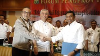 22 pengurus provinsi PBSI mendeklarasikan dukungan kepada Wiranto di Hotel Sultan, Jakarta, Sabtu (15/10/2016).