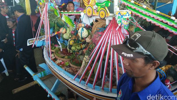 Melihat Petik Laut Muncar, Cara Nelayan Banyuwangi Mengucap Syukur