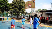 Sedangkan, 30 Oktober dan 5 November digelar di Hall Basket STC Senayan.