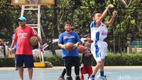 Ini suasana saat KONI menggelar pencarian bibit pebasket muda dalam ajang IM Open Basketball Tournament 2016.