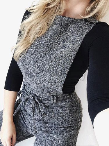 Foto Tanpa Kepala untuk Pamer Gaya Busana Jadi Tren Baru di Instagram