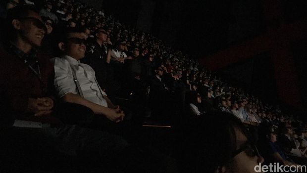 Peserta kuliah umum tiga dimensi