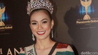 Senyumnya sanggup buat para lelaki klepek-klepek. Pool/Gus Mun/detikFoto.