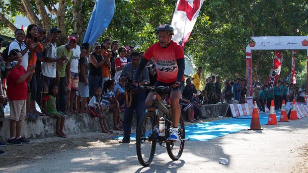 Kisah Antusiasme WN Portugal Ikuti Triathlon Nusa Laut Adventure 2016