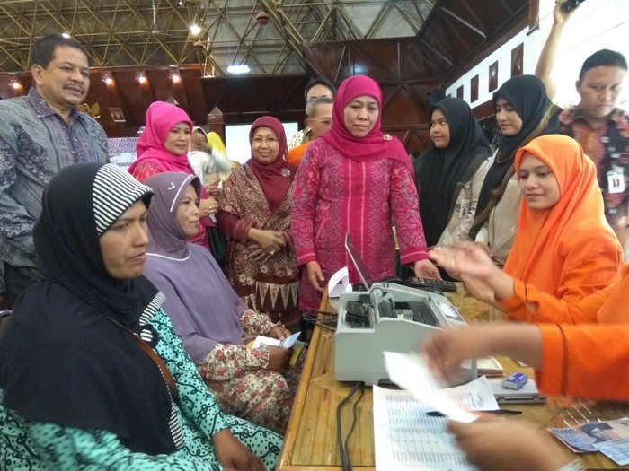 Tinjau Pencairan Program Keluarga Harapan di Aceh, Mensos: Ini untuk Anak