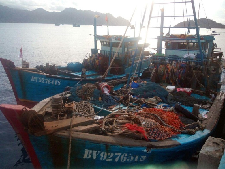 Gunakan Pukat Harimau, 2 Kapal Ikan Vietnam Ditangkap di Natuna Gunakan Pukat Harimau, 2 Kapal Ikan Vietnam Ditangkap di Natuna